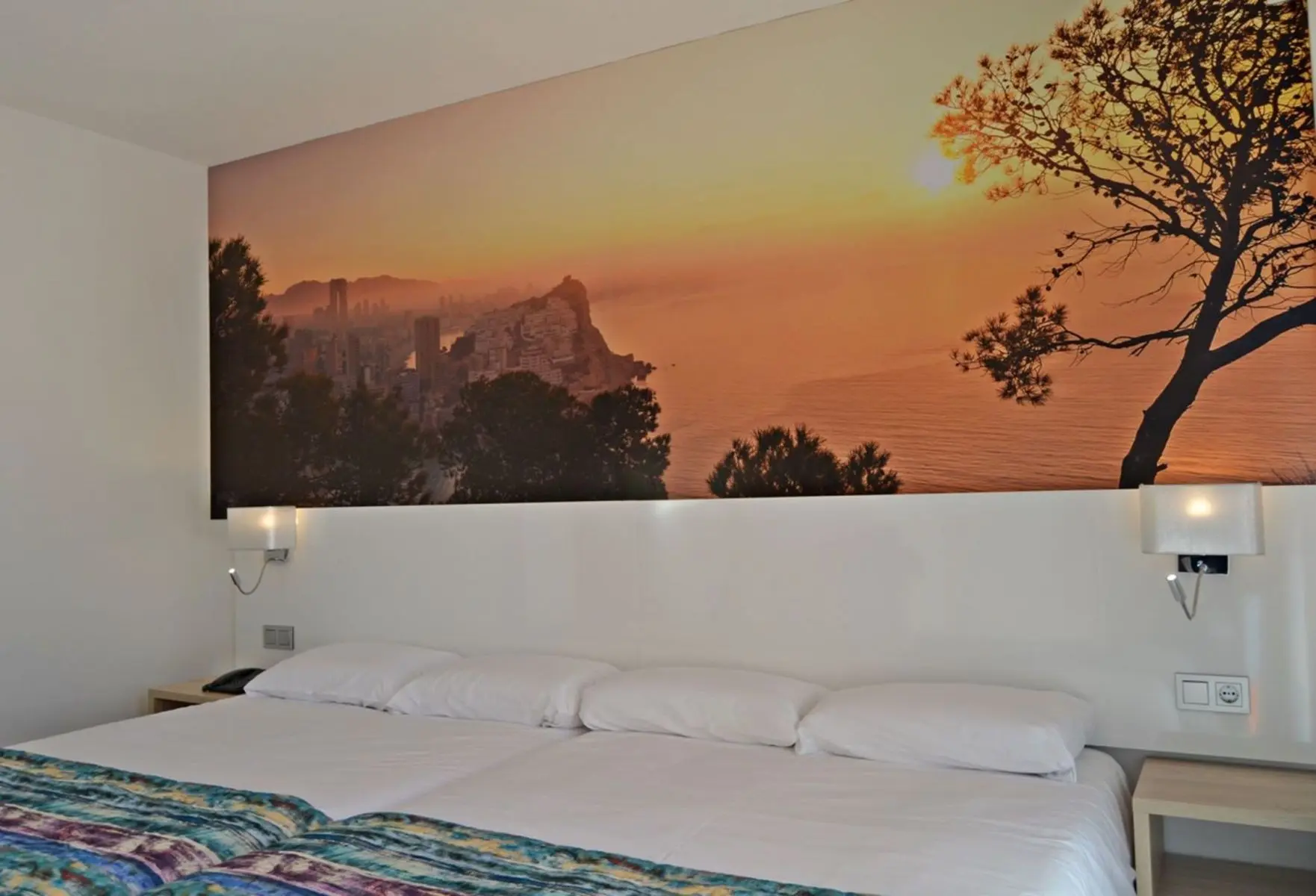 Tropic Relax — TROPIC RELAX