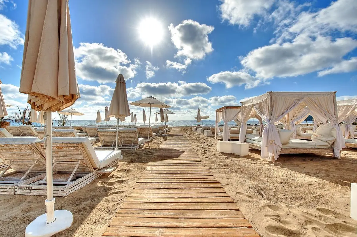 Ushuaia Ibiza Beach Hotel — USHUAIA IBIZA BEACH