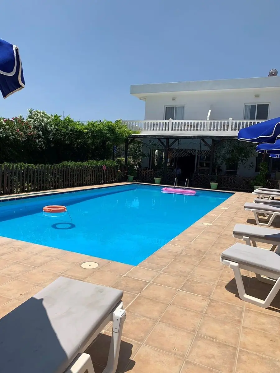 Varelis Hotel — VARELIS