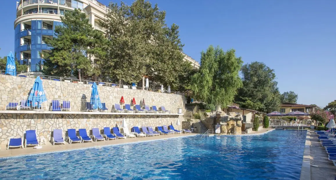 Hotel Vemara Beach