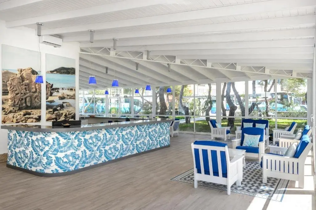 Restauracja i jedzenie w hotelu Vibra  Calima (ex Caleta)