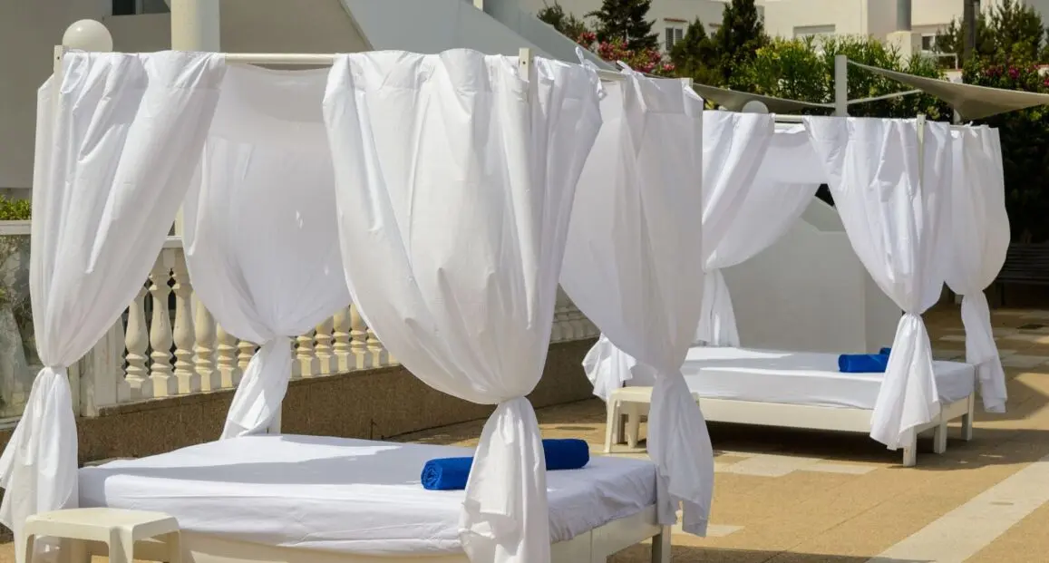 Basen w hotelu Vibra San Marino