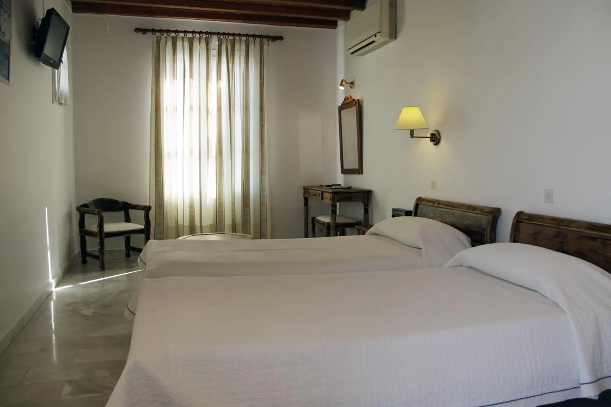 Vienoulas Garden — VIENOULAS GARDEN