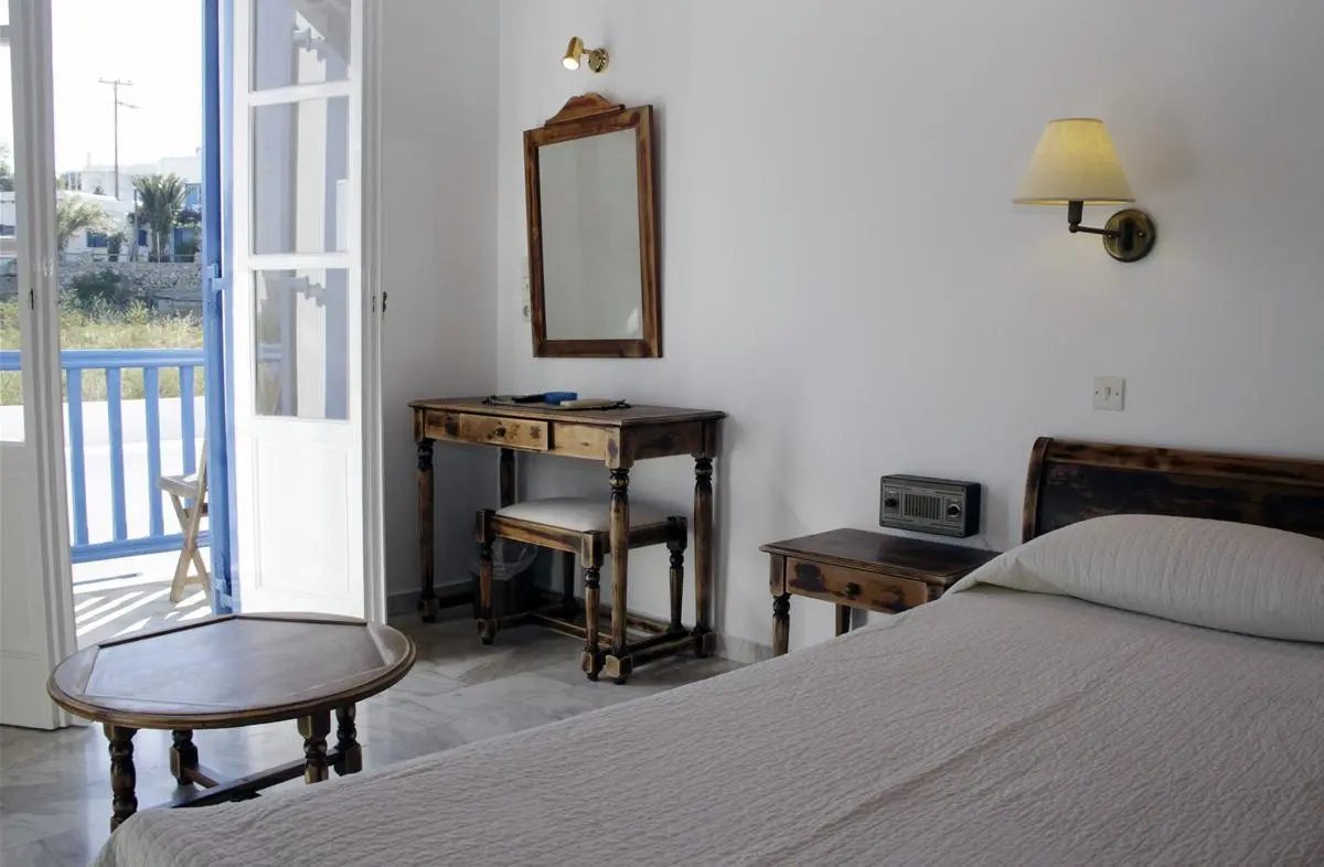 Vienoulas Garden — VIENOULAS GARDEN