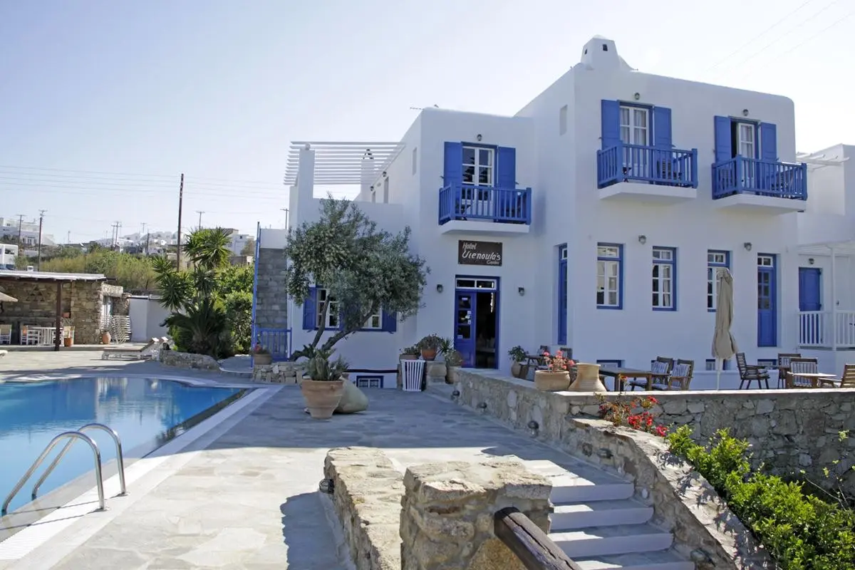 Vienoulas Garden — VIENOULAS GARDEN