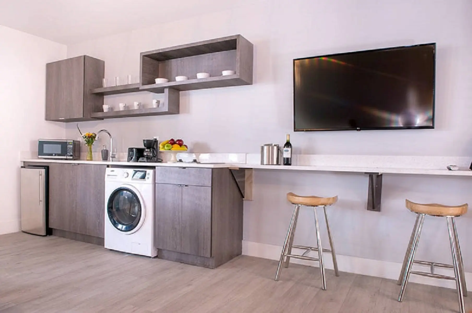 Waterside Hotel And Suites Miami Beach — WATERSIDE HOTEL AND SUITES MIAMI BEACH