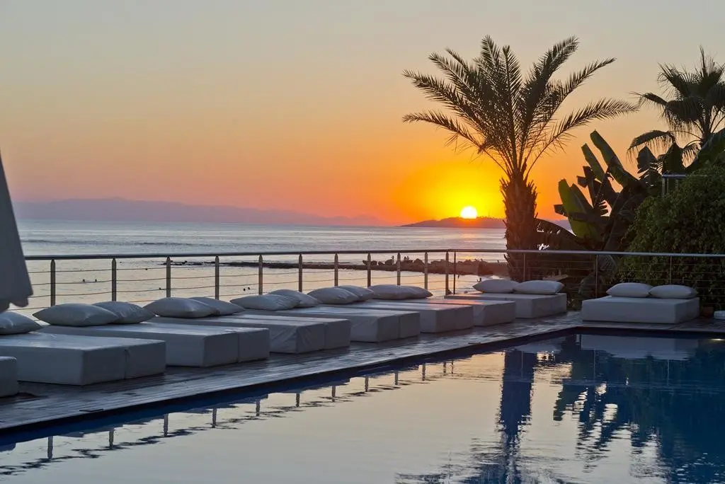 Yalihan Una — YALIHAN UNA