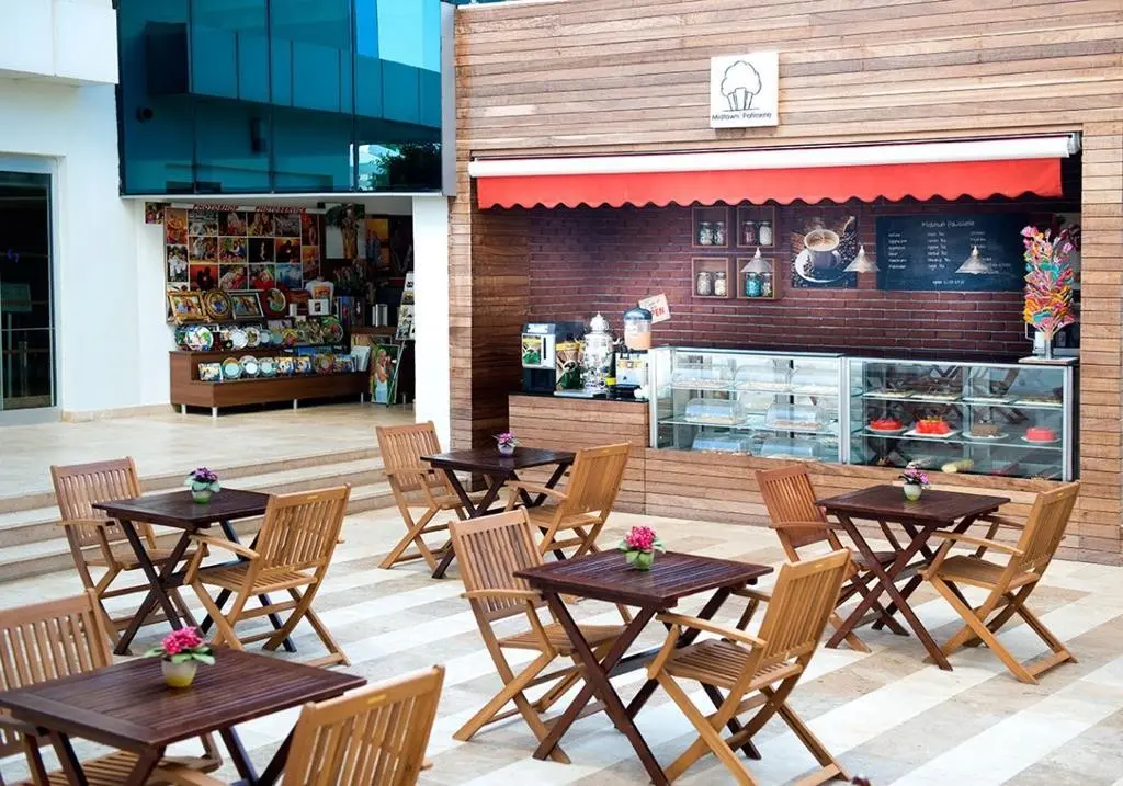 Yalihan Una — YALIHAN UNA