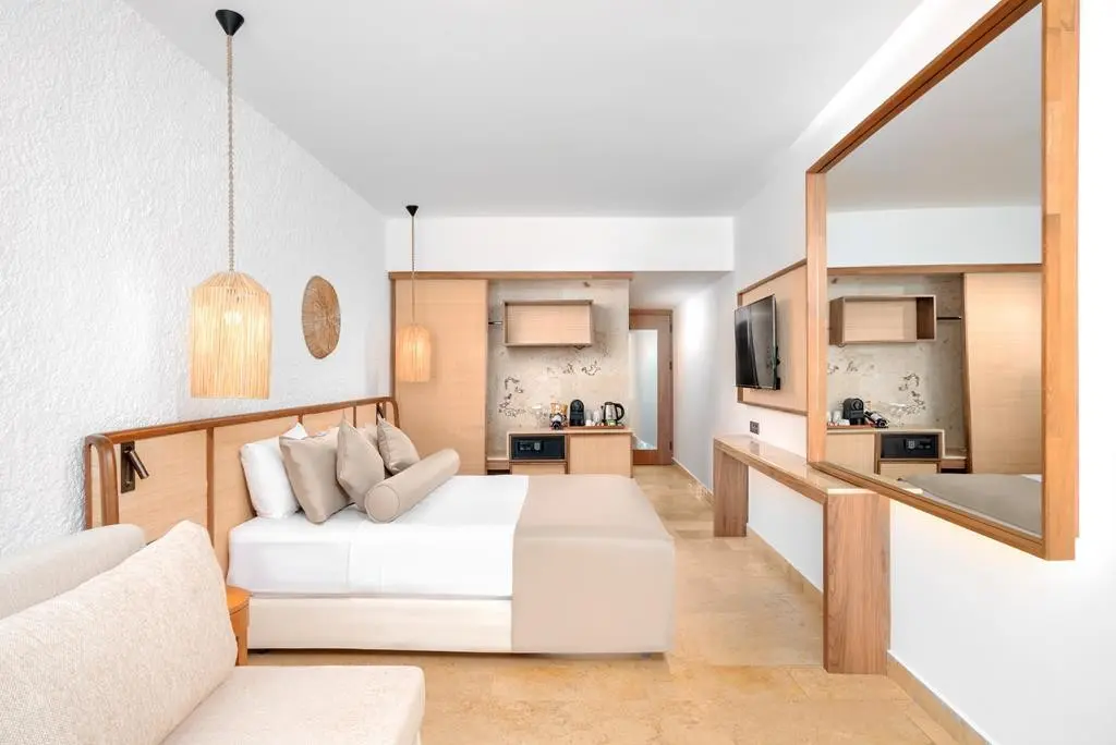 Yalihan Una — YALIHAN UNA