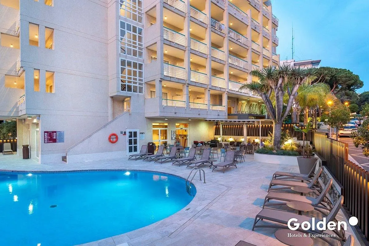 Basen w hotelu Acqua Salou