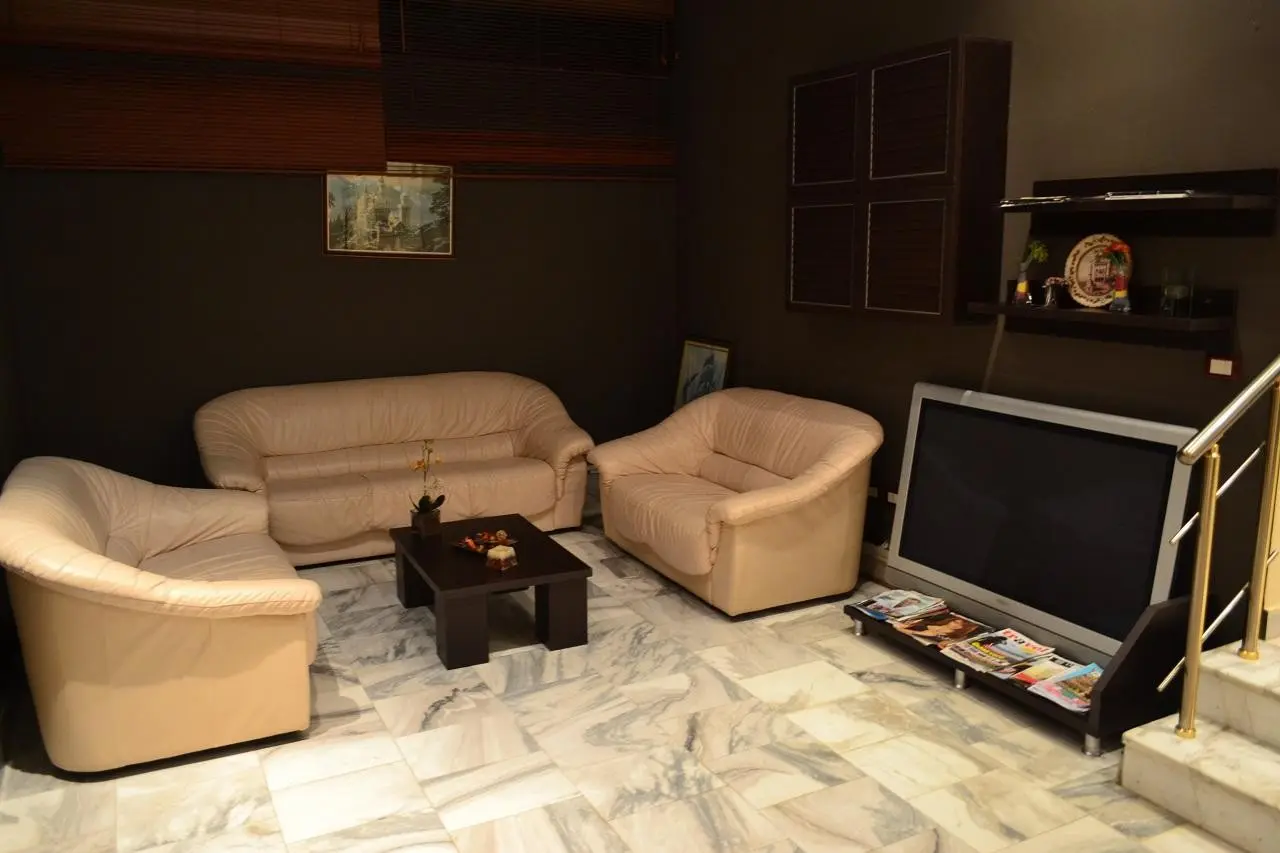 Akropoli — AKROPOLI