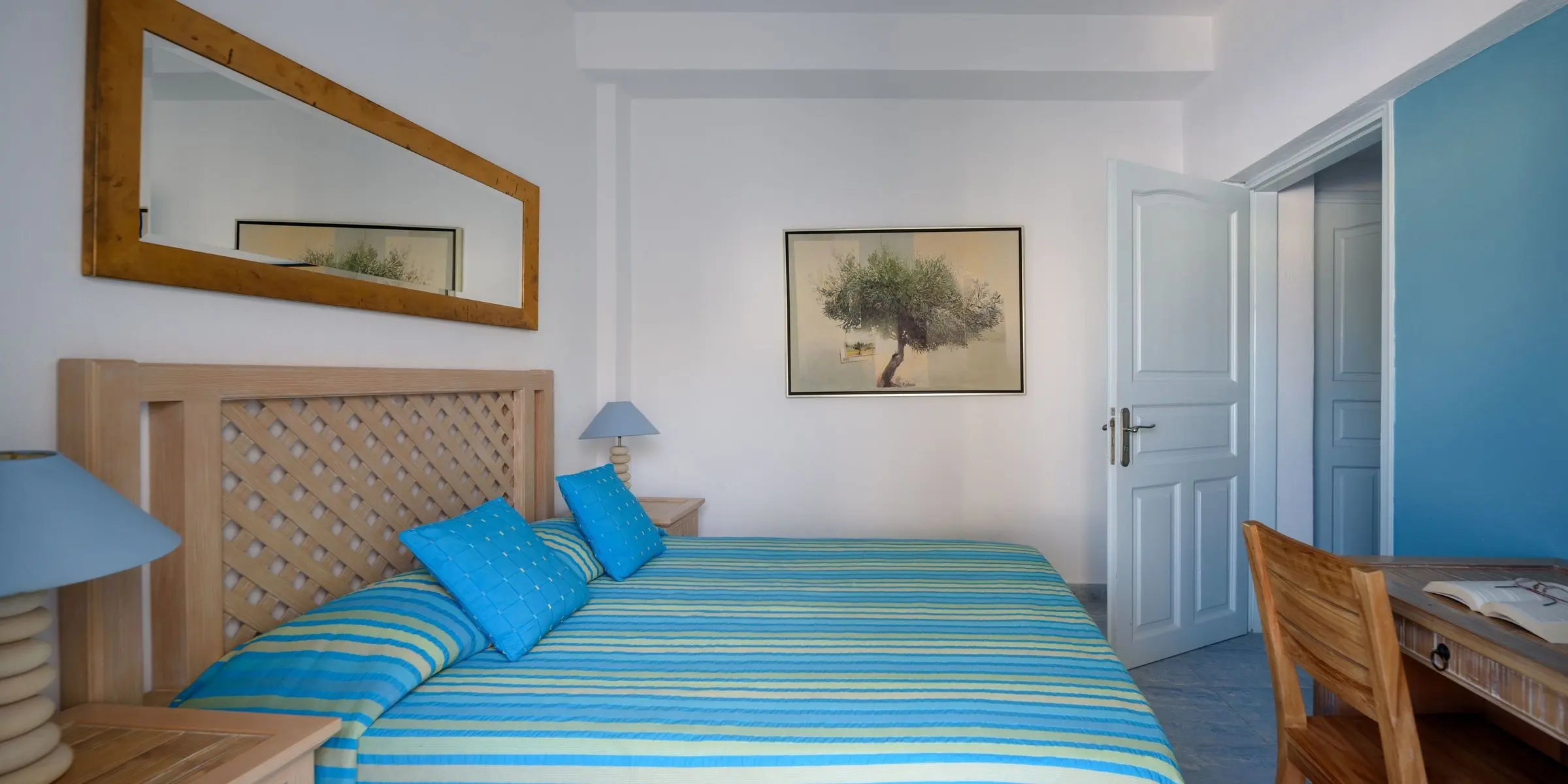 Alesahne Beach — ALESAHNE BEACH