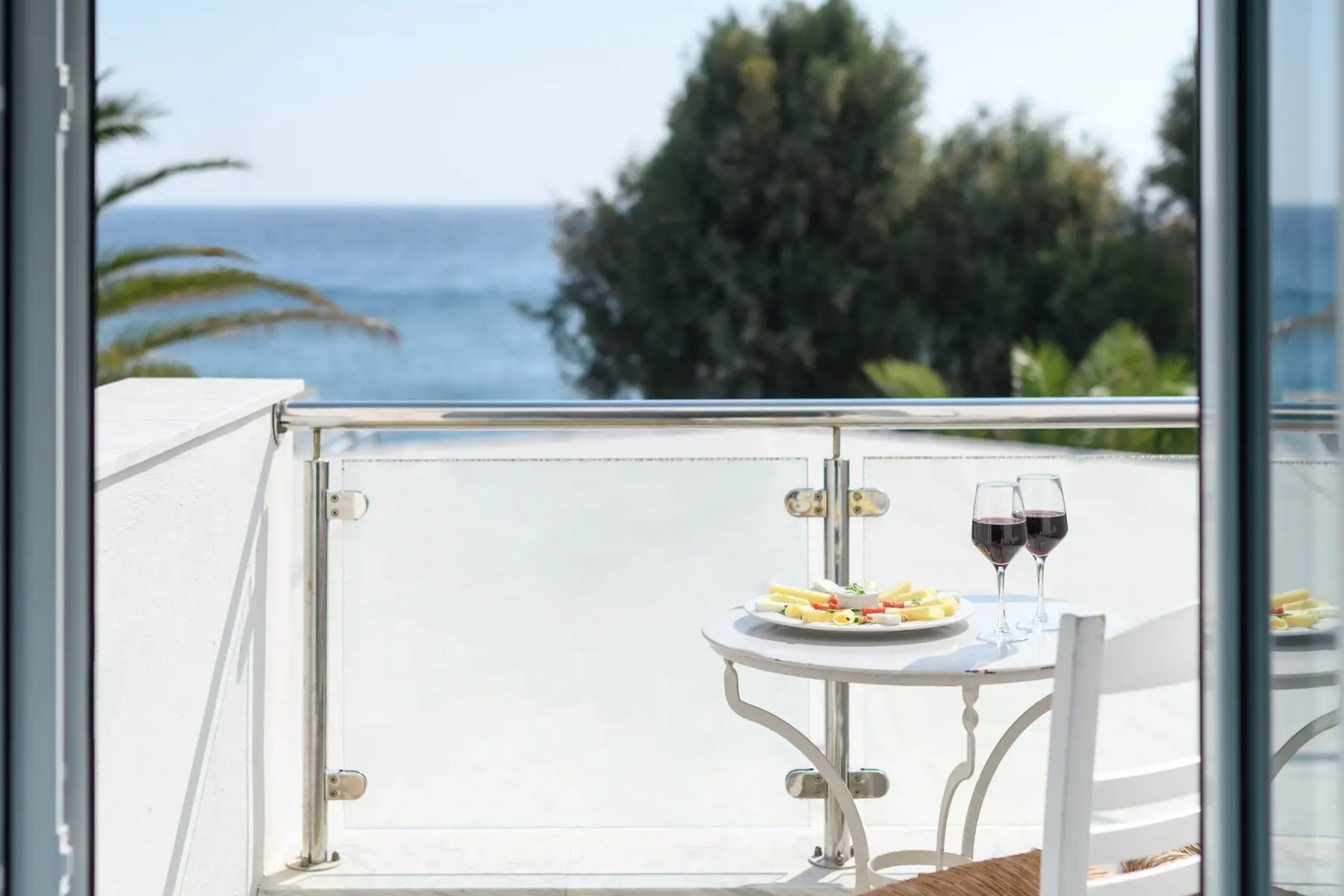 Alesahne Beach — ALESAHNE BEACH