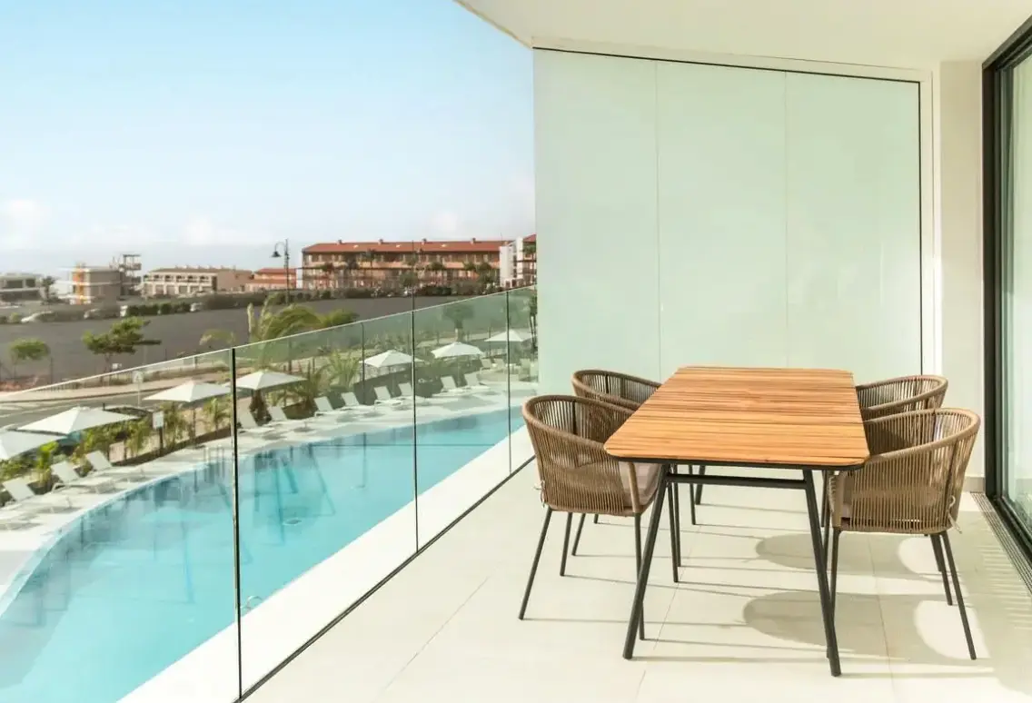 Widok z hotelu Amarilla Golf Residences