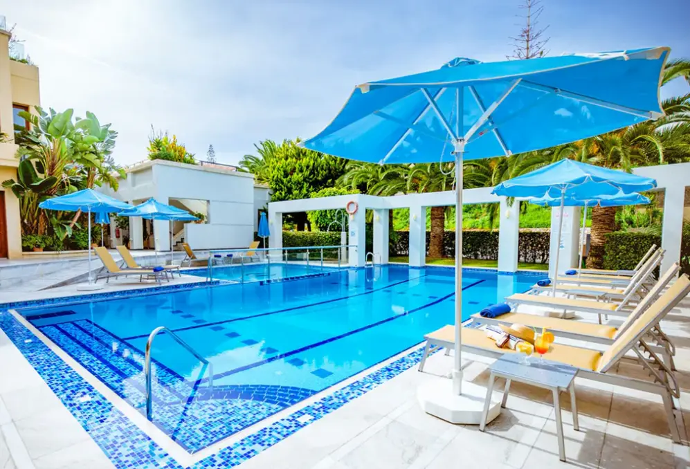 Basen w hotelu Anais Collection Hotels & Suites