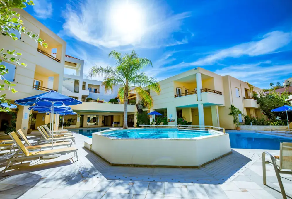 Basen w hotelu Anais Collection Hotels & Suites