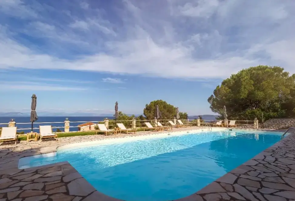 Basen w hotelu Anasa Corfu