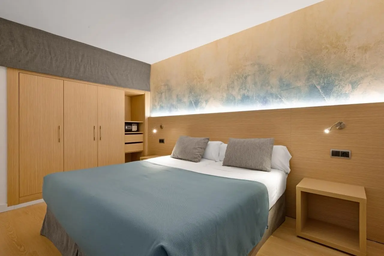 Aparthotel Fontanellas Playa — FONTANELLAS PLAYA APARTHOTEL