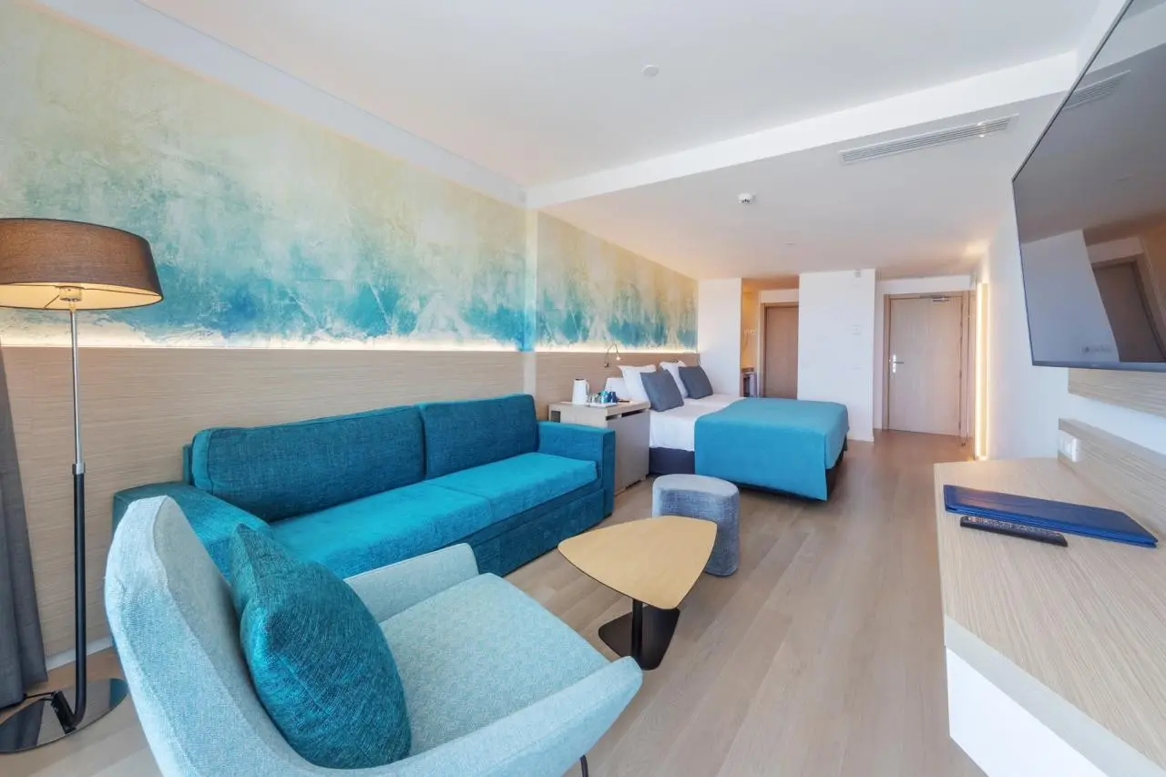 Aparthotel Fontanellas Playa — FONTANELLAS PLAYA APARTHOTEL