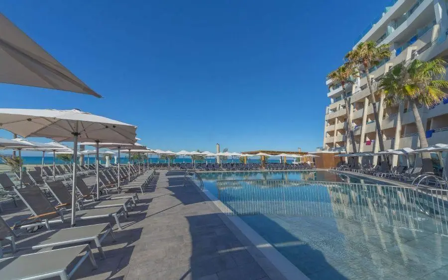 Aparthotel Fontanellas Playa — FONTANELLAS PLAYA APARTHOTEL