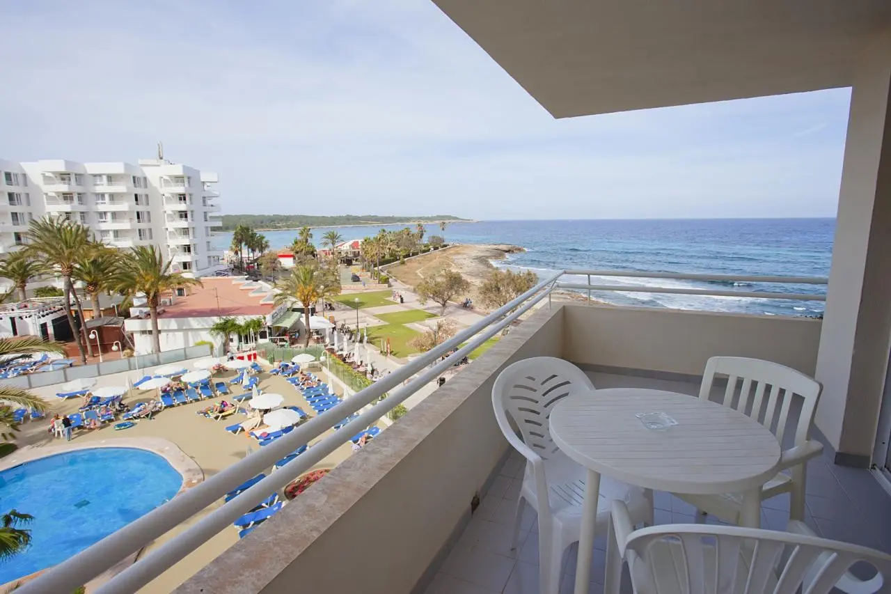 Aparthotel Playa Dorada — APARTHOTEL PLAYA DORADA