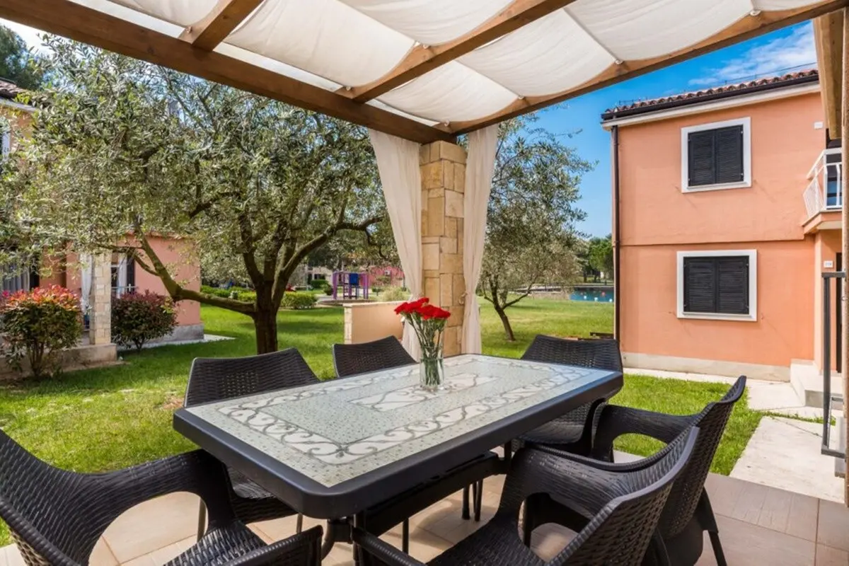 Apartments Amfora Plava Laguna — APARTMENTS AMFORA PLAVA LAGUNA