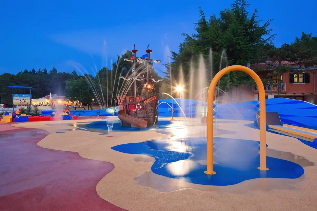 Apartments Amfora Plava Laguna — APARTMENTS AMFORA PLAVA LAGUNA