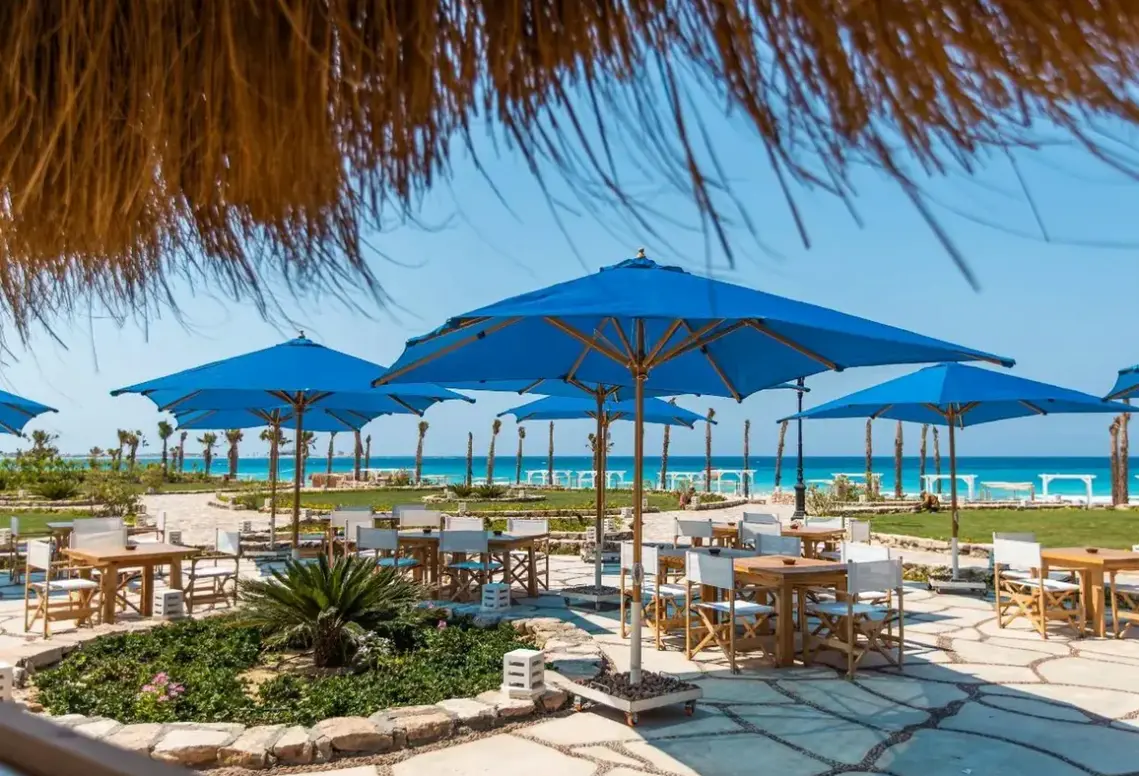 Plaża przy hotelu Aqua Heneish Beach Resort