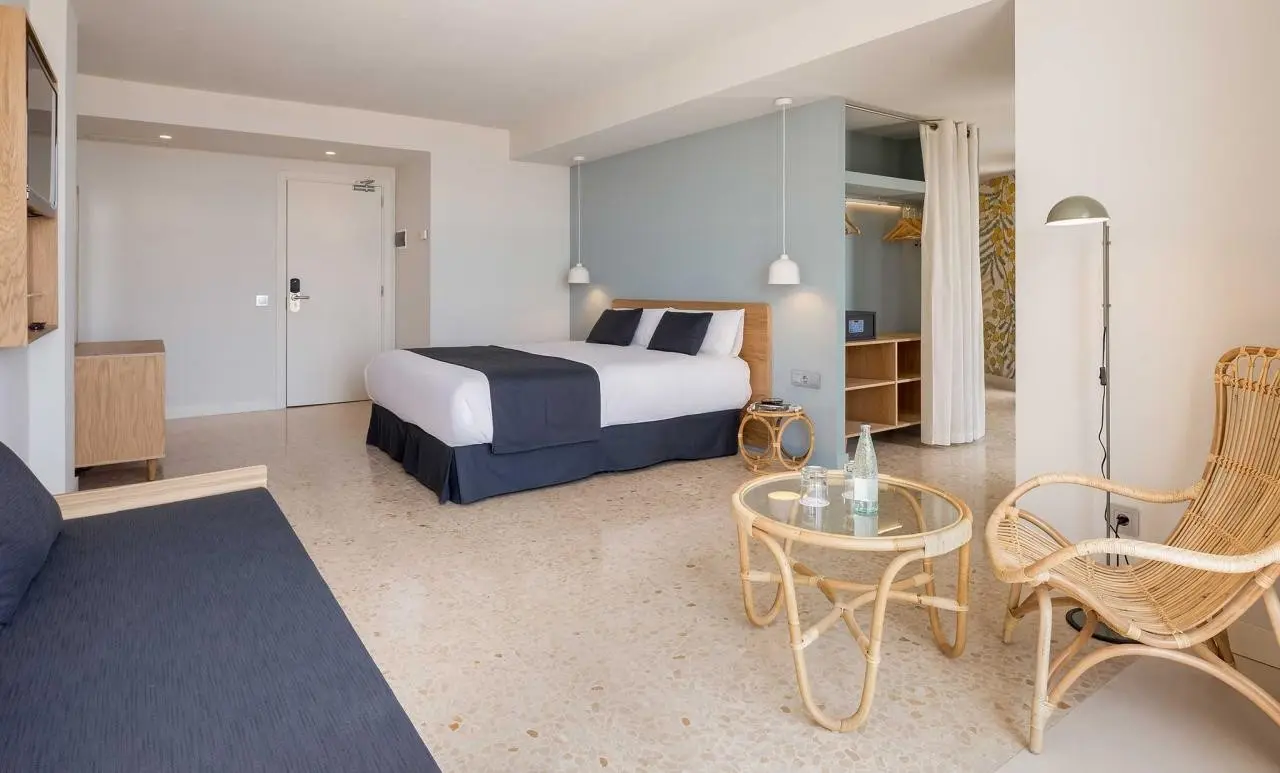 Aqua Hotel Silhouette Spa - Adults Only — AQUA HOTEL SILHOUETTE SPA - ADULTS ONLY