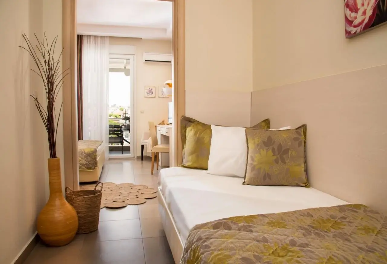 Aqua Mare — AQUA MARE