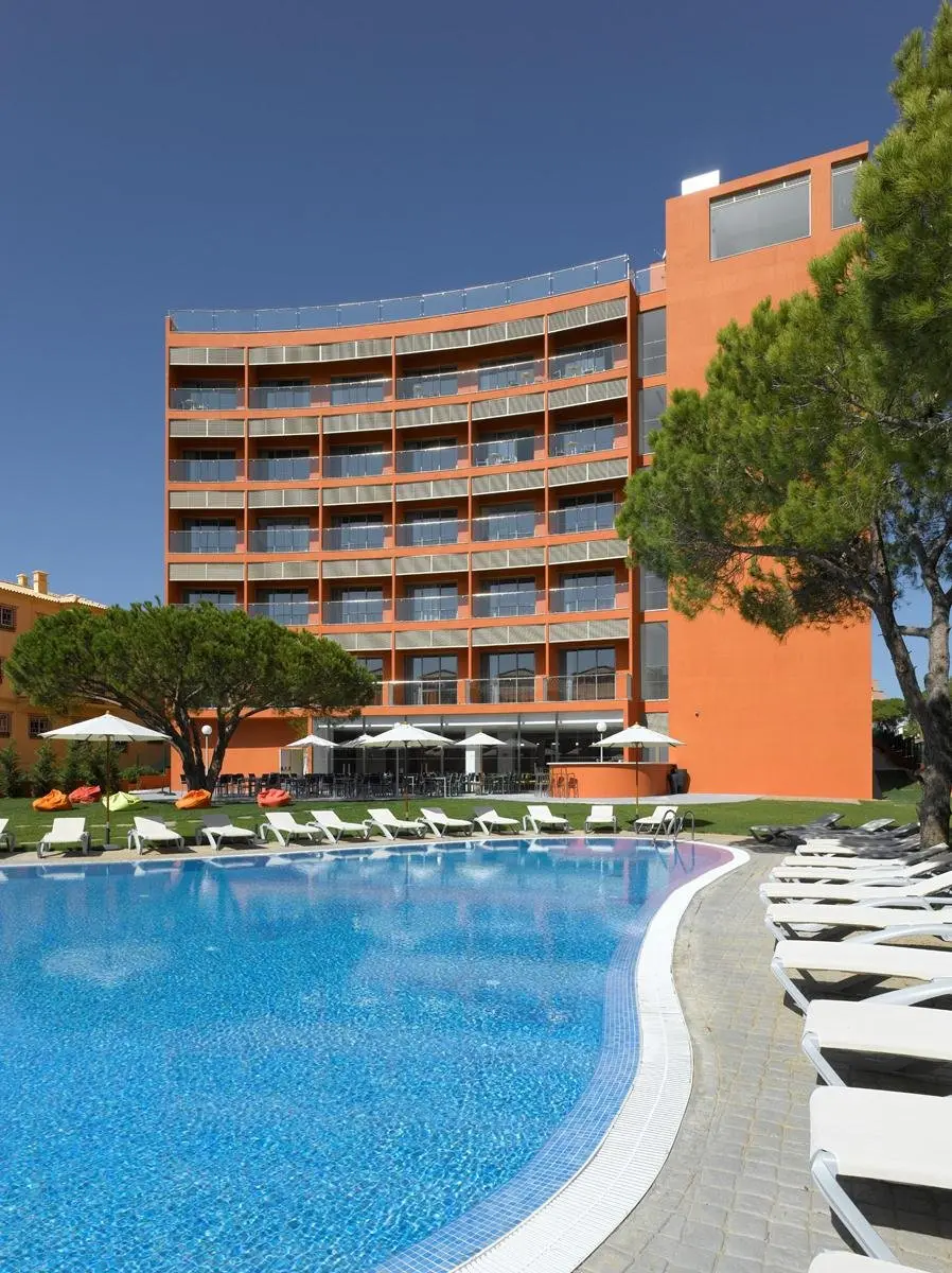 Basen w hotelu Aqua Pedra Dos Bicos