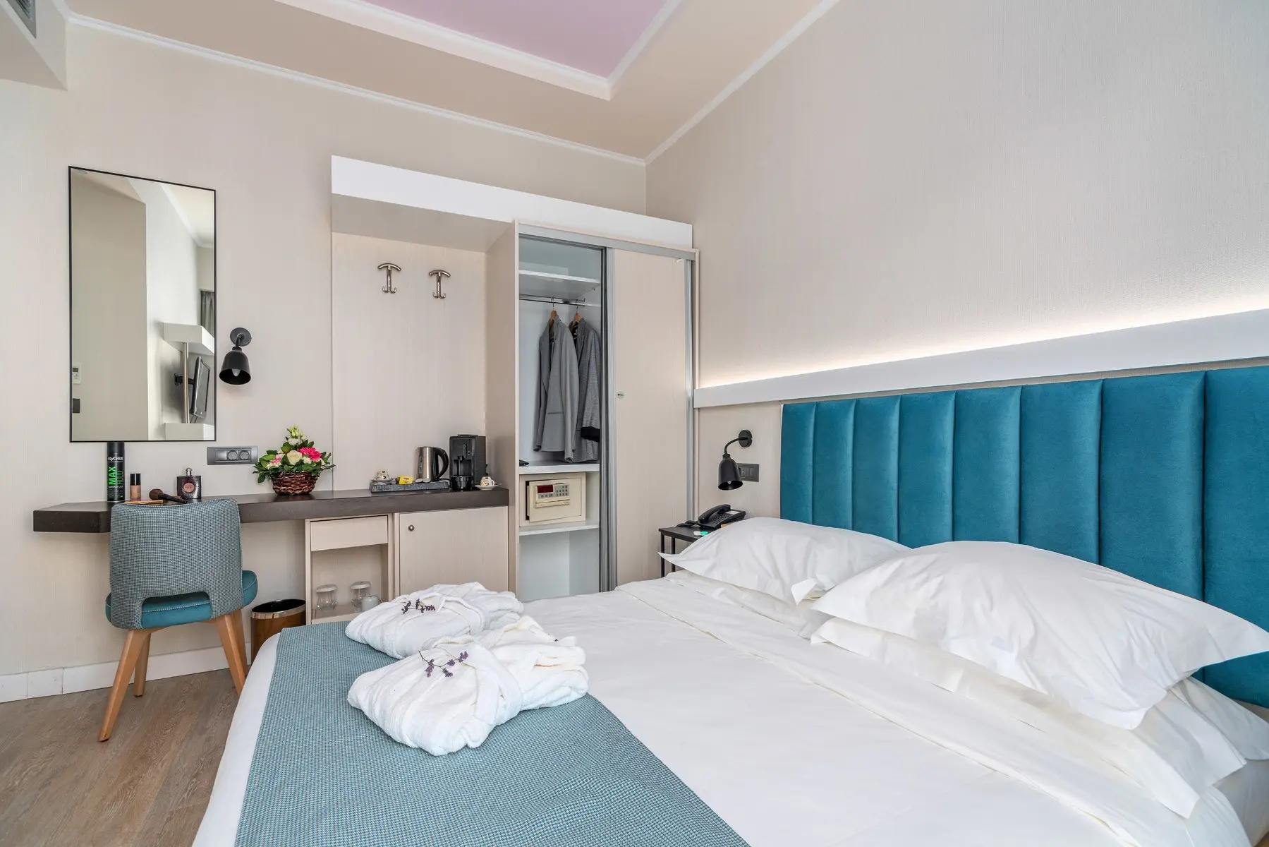 Athens Cypria Hotel — ATHENS CYPRIA HOTEL