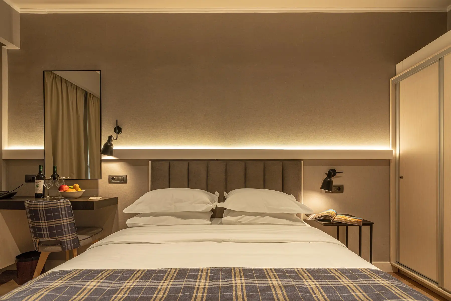 Athens Cypria Hotel — ATHENS CYPRIA HOTEL