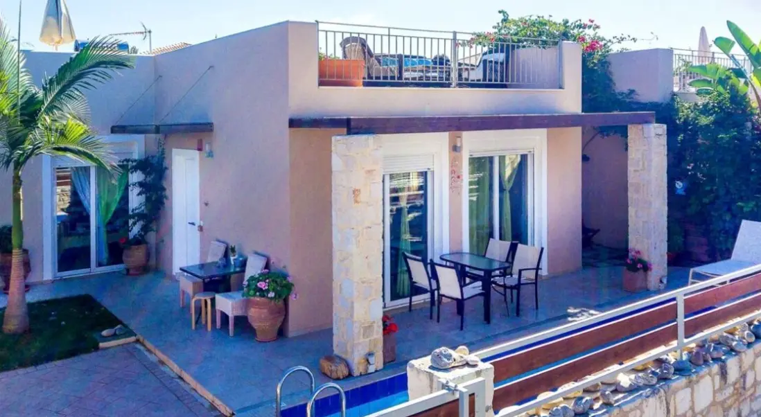 Widok z hotelu Azure Beach Villas