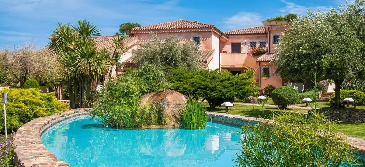 Baia Di Nora — BAIA DI NORA