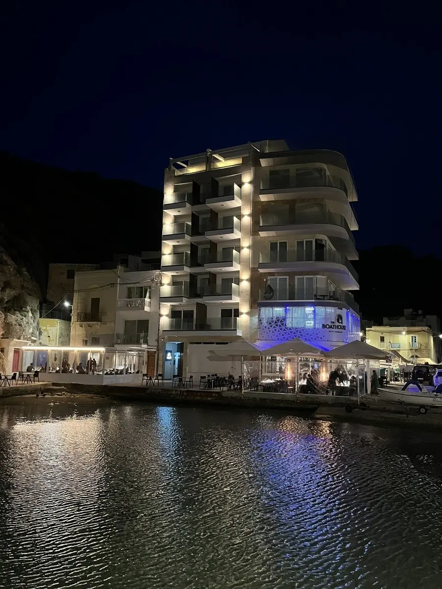 Blu Waters Boutique Hotel — BLU WATERS BOUTIQUE HOTEL