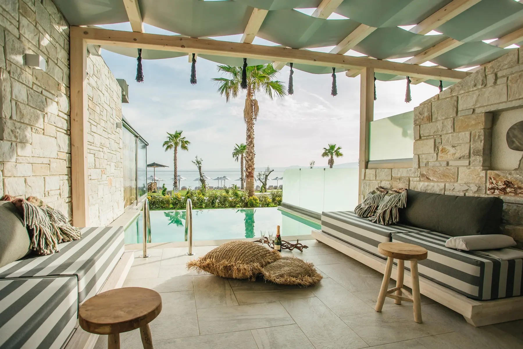 Blue Carpet Luxury Suites — BLUE CARPET LUXURY SUITES