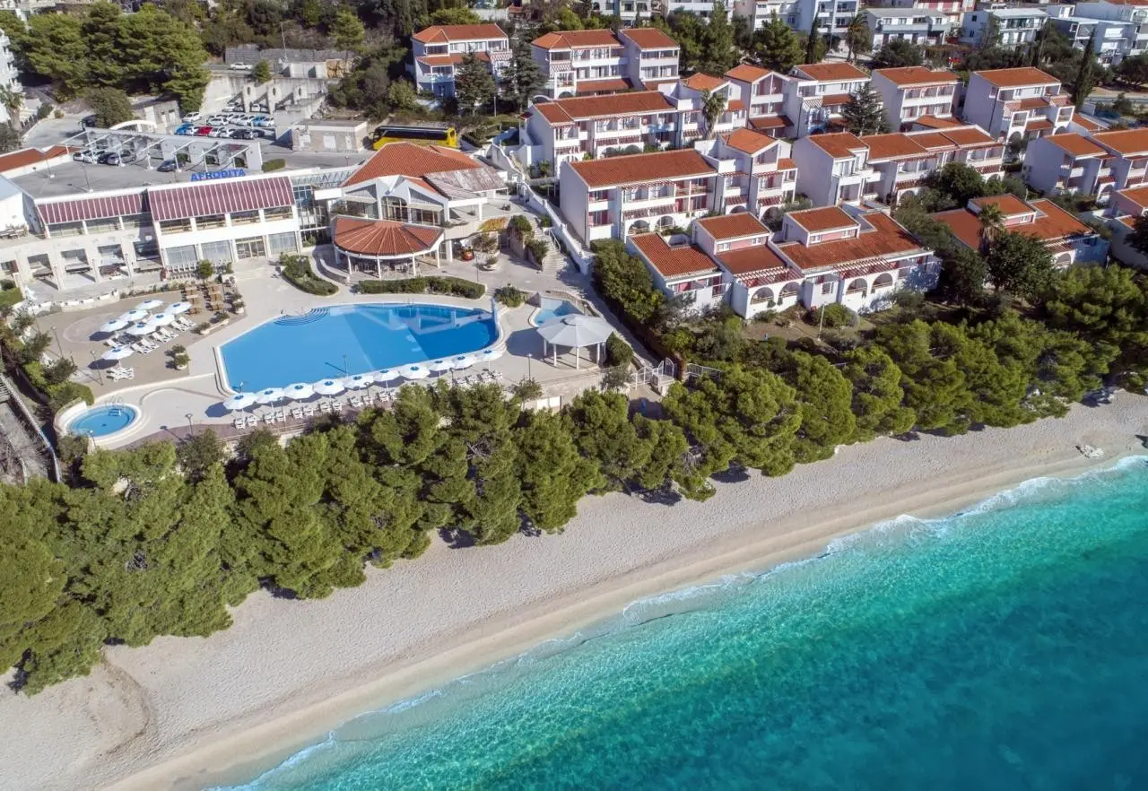 Basen w hotelu Bluesun Holiday Village Bonaca