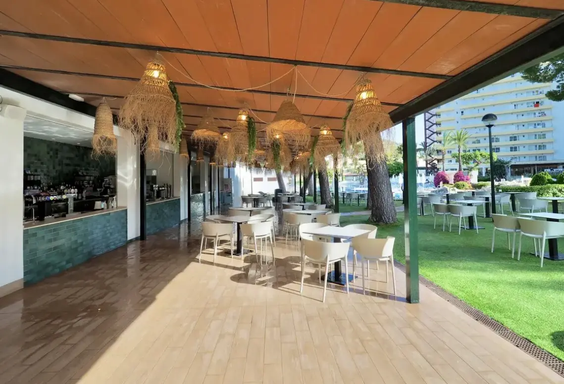 Restauracja i jedzenie w hotelu BQ Belvedere Hotel