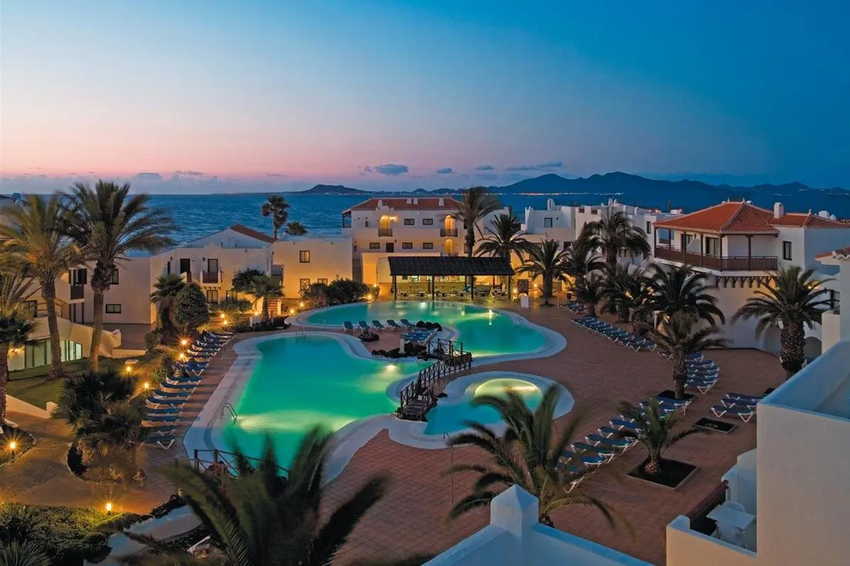 Basen w hotelu Bristol Playa Hesperia