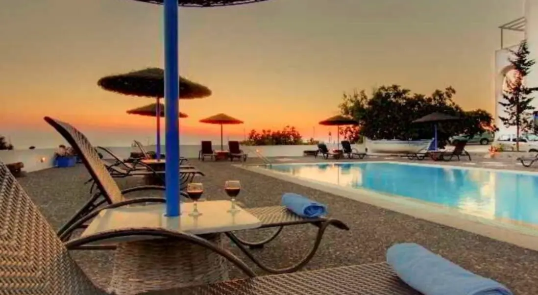 Basen w hotelu Caldera Romantica