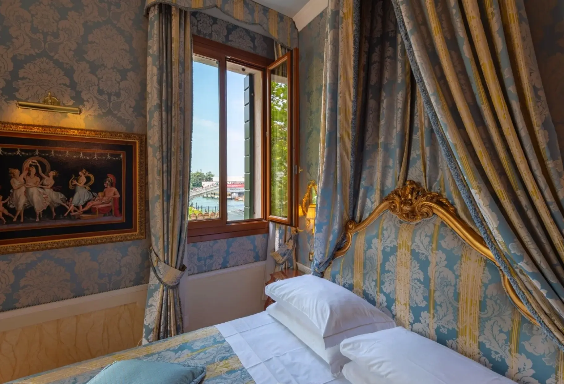 Pokój w hotelu Canal Grande