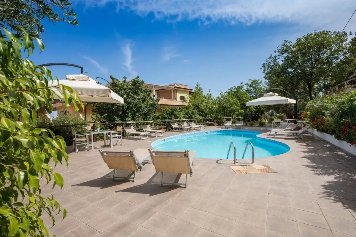 Basen w hotelu Cannamele Escape Tropea