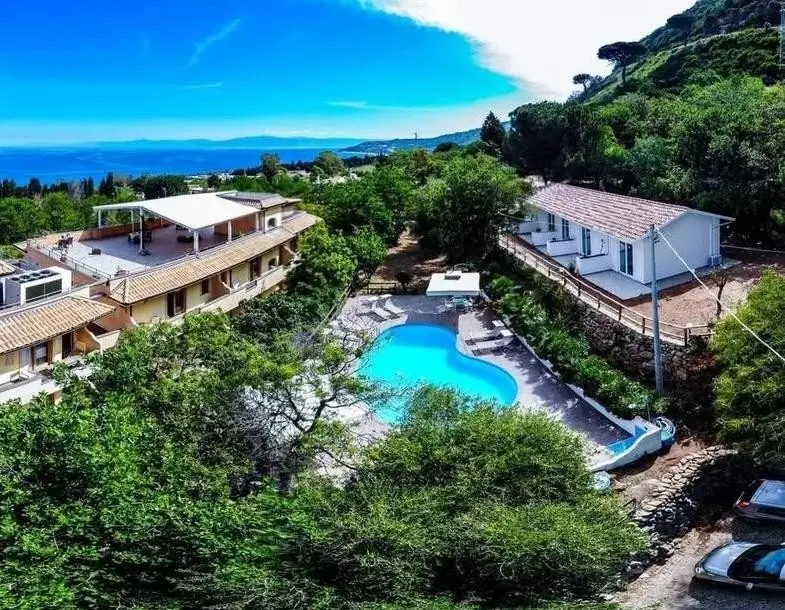 Hotel Cannamele Escape Resort w Włochy (Kalabria) - oferta last minute