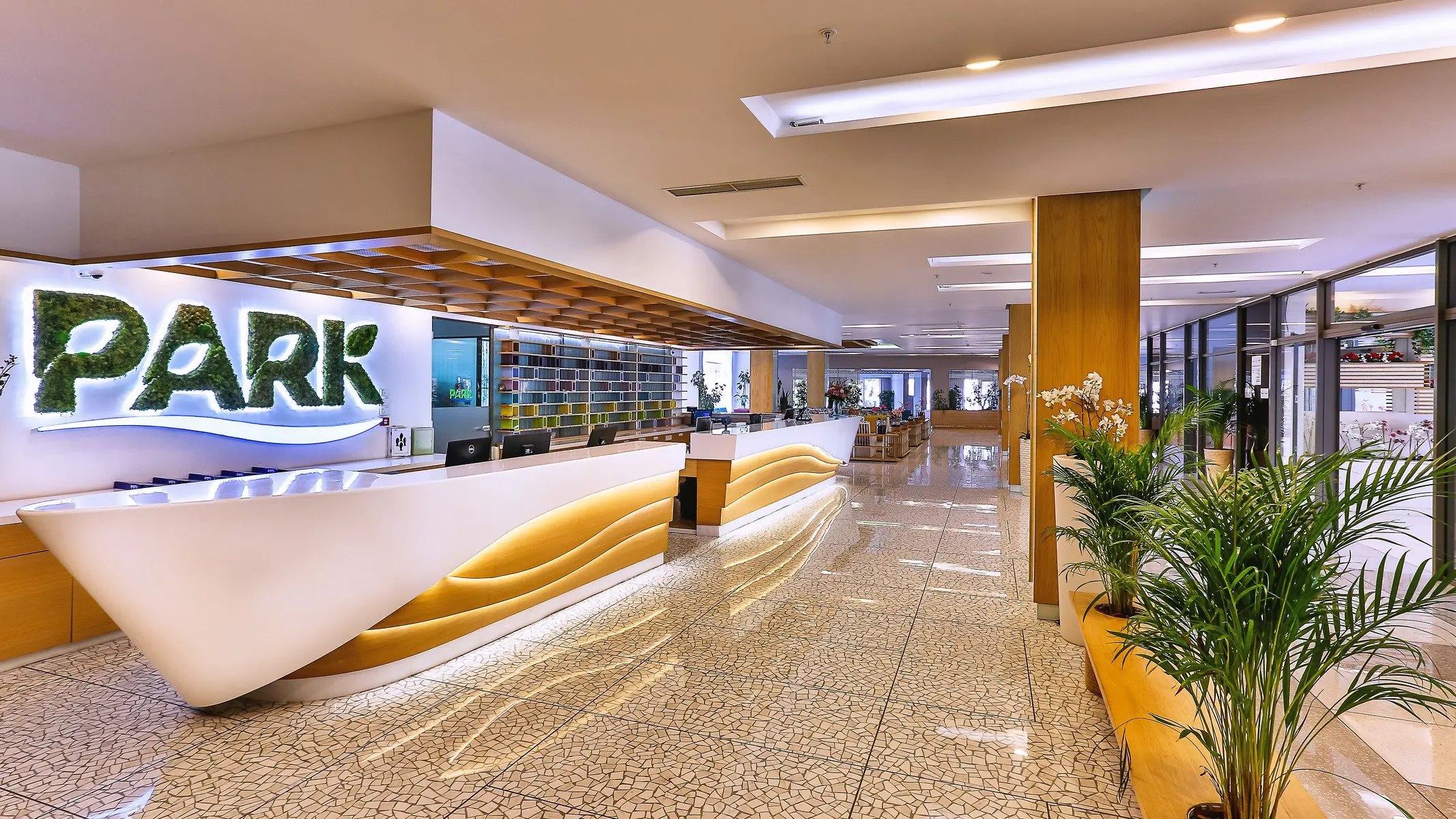 Lobby hotelu Carine Hotel Park