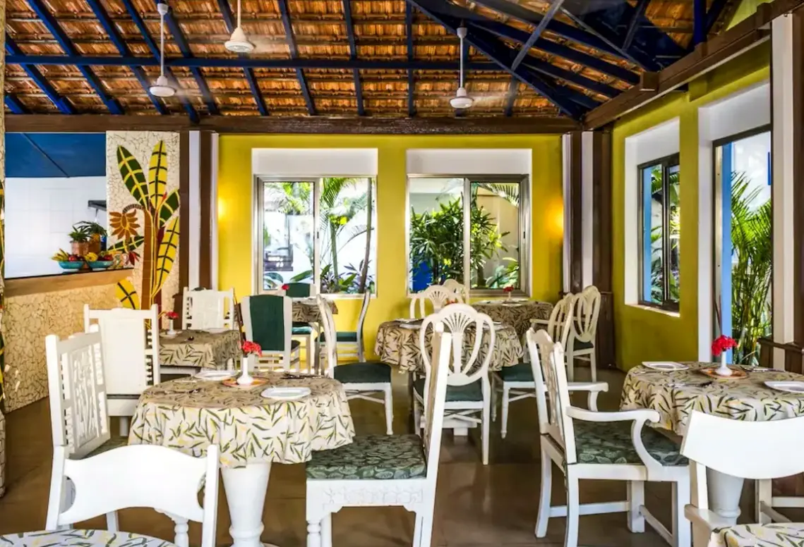 Restauracja i jedzenie w hotelu Casa Baga
