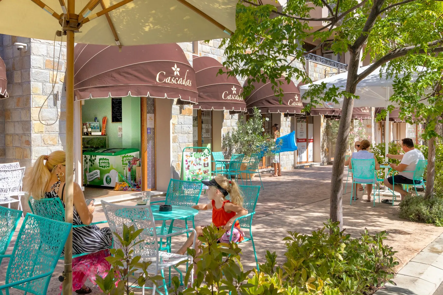 Cascadas Family Resort — CASCADAS FAMILY RESORT