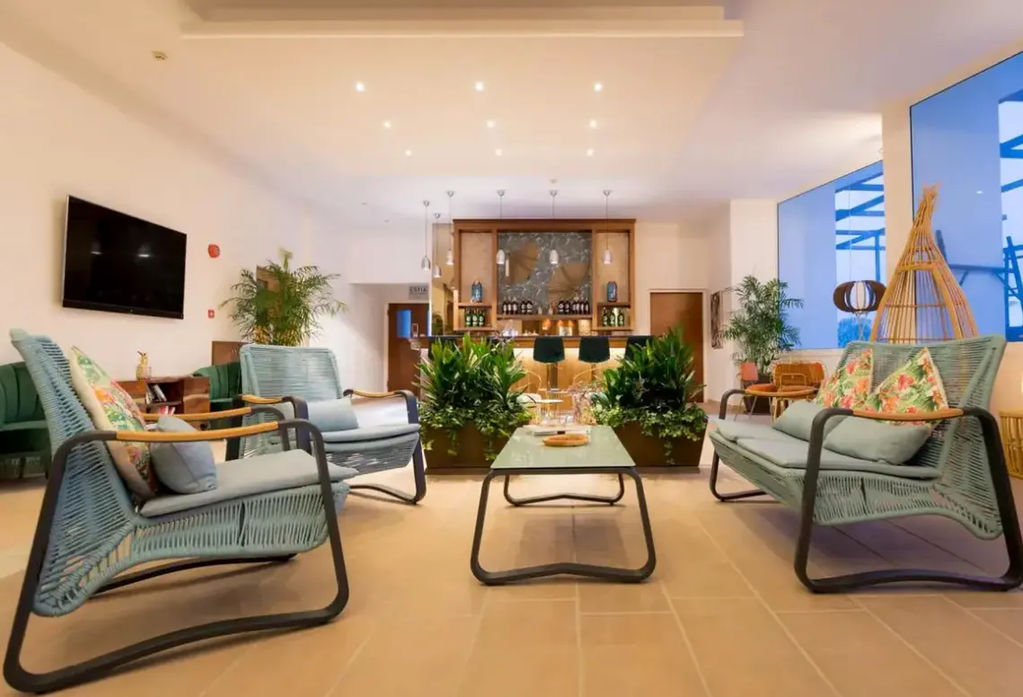 Lobby hotelu Cavo Zoe Seaside