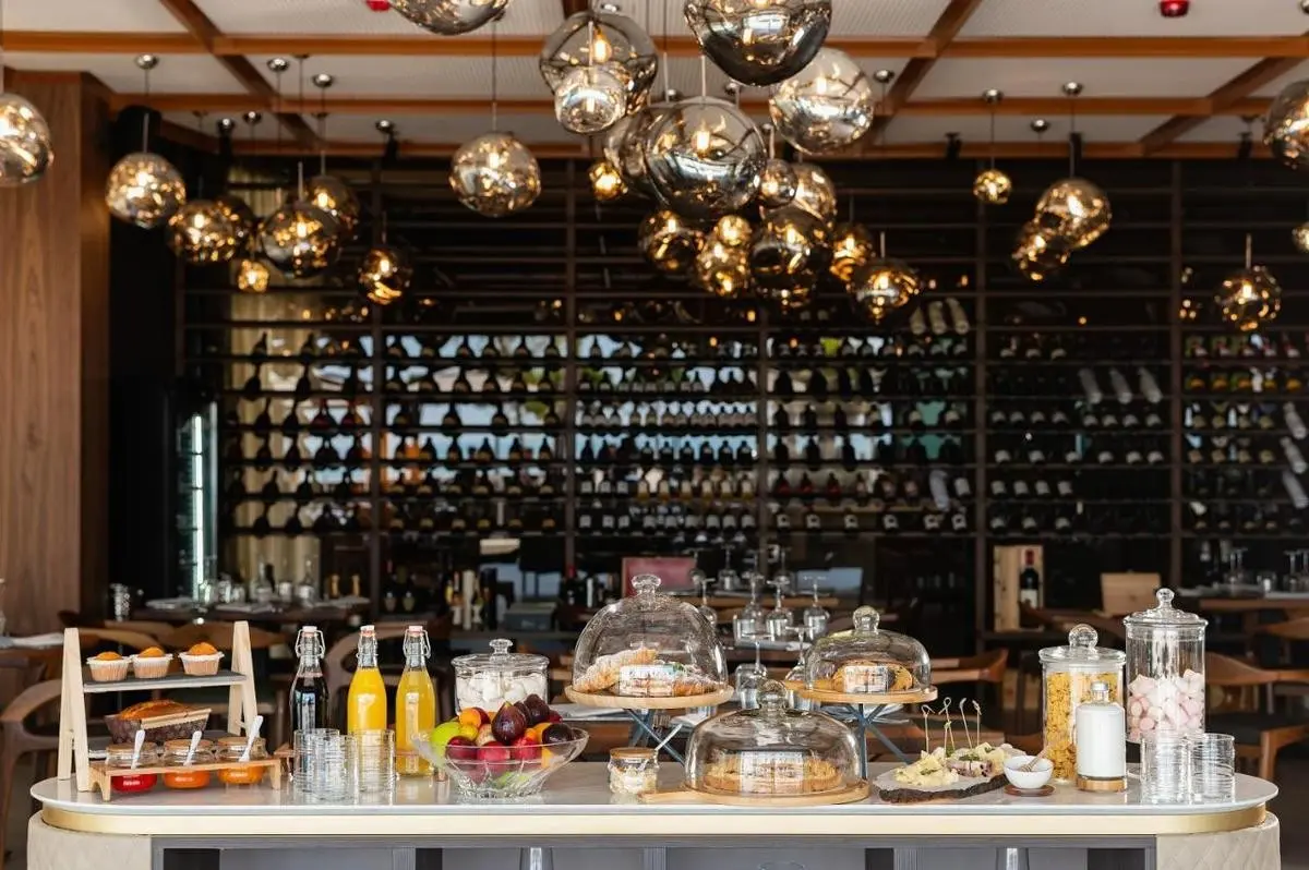 Chic Boutique Hotel & Spa — CHIC BOUTIQUE HOTEL & SPA