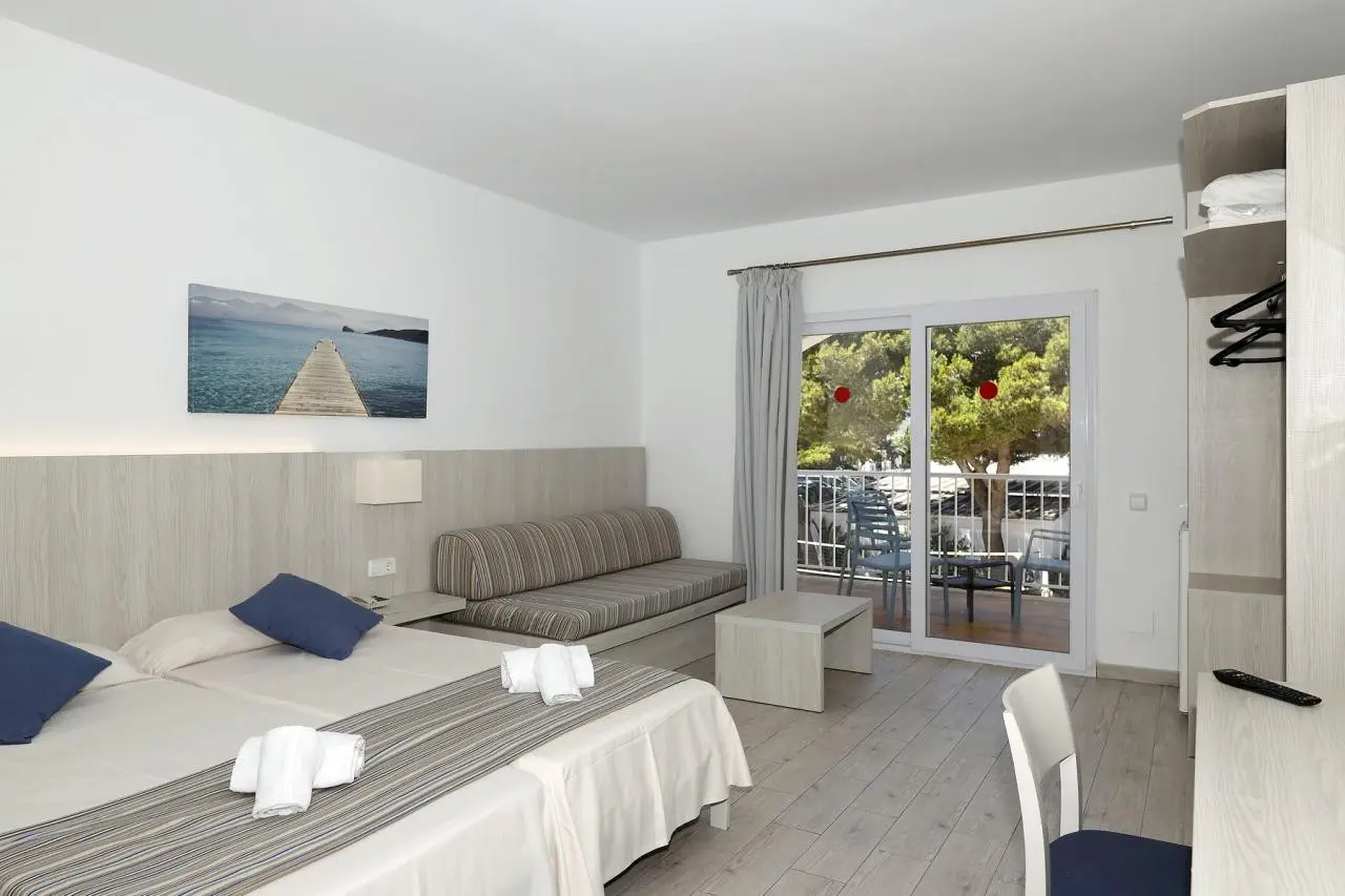 Club Es Talaial Hotel Apartamentos — CLUB ES TALAIAL HOTEL APARTAMENTOS